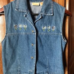 (3x$18) 🌱 Buttoned Denim Top